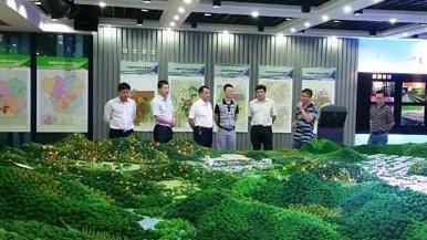 底部图